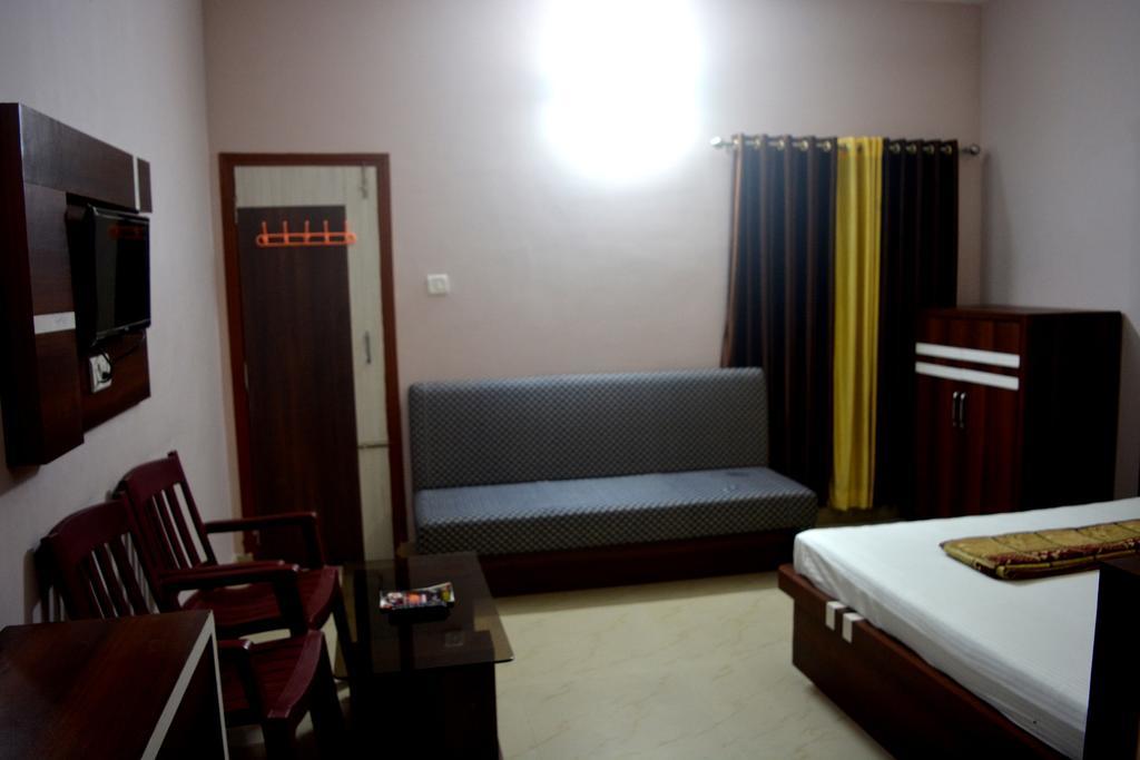 Blooming Star Guest House มันดราโมนี ภายนอก รูปภาพ